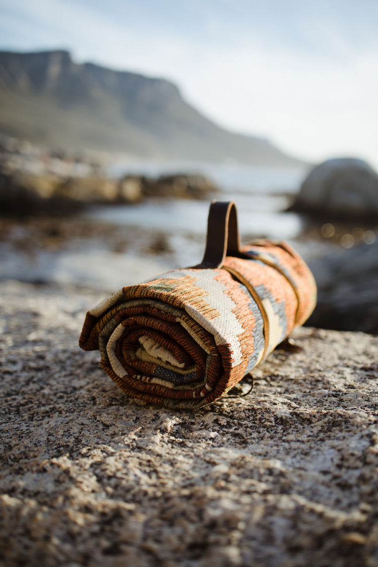 Picnic Kilim - Mud